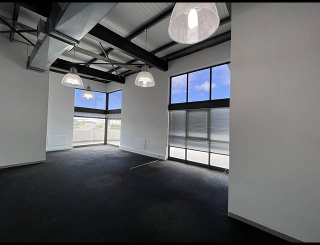 375M² OFFICE TO LET IN TYGERFALLS